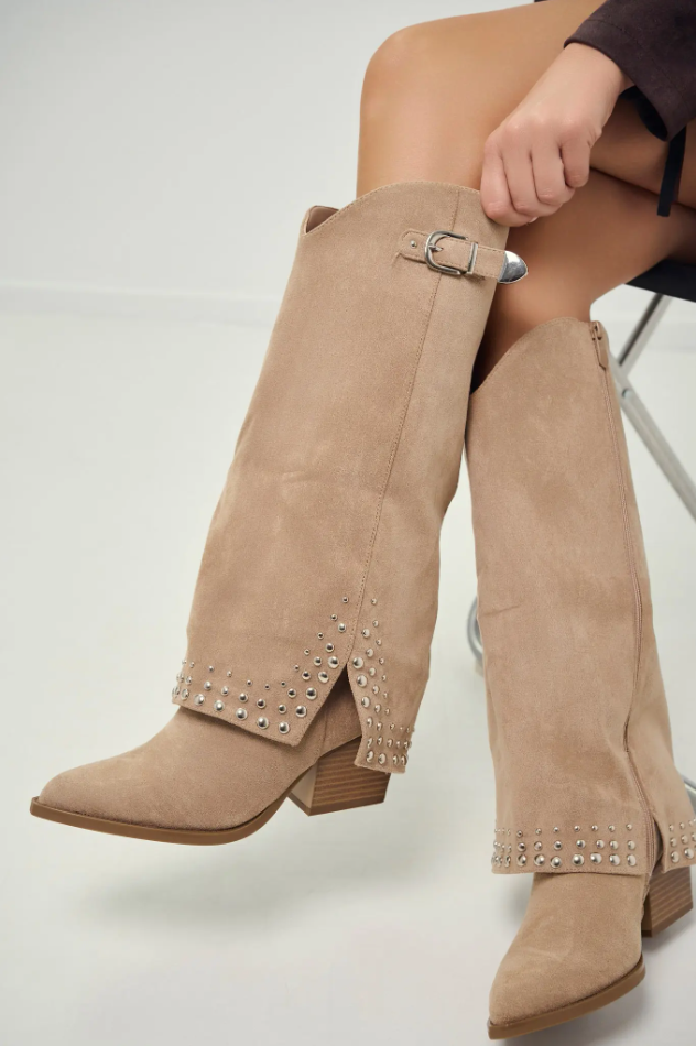 Topu Suede Boots with Studs